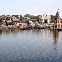 Pune Airport To Shirdi Cab 